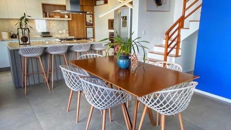 HOUSE FOOT IN THE SAND IN MARESIAS - HIGH STANDARD - AVAILABLE RÉVEILLON