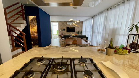 HOUSE FOOT IN THE SAND IN MARESIAS - HIGH STANDARD - AVAILABLE RÉVEILLON