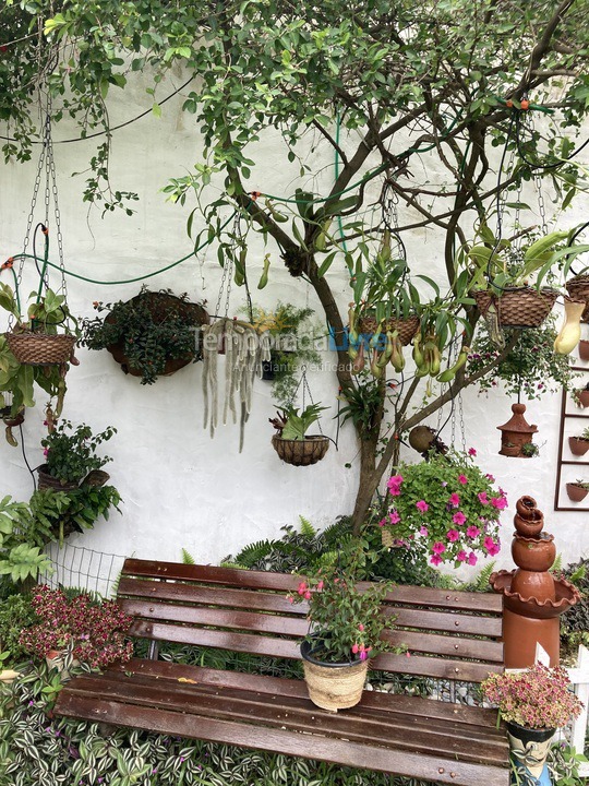 Casa para aluguel de temporada em São Sebastião (Praia deserta)
