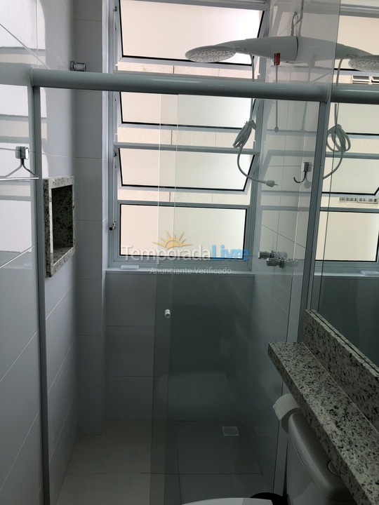 Apartamento para aluguel de temporada em Guarujá (Pitangueiras)