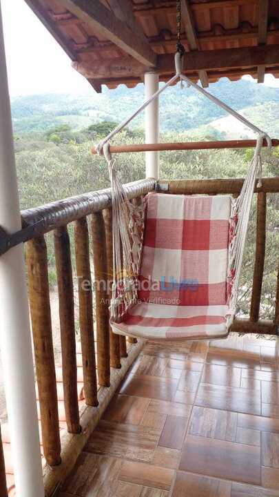 Casa para alquiler de vacaciones em São Thomé das Letras (Cachoeira da Lua)