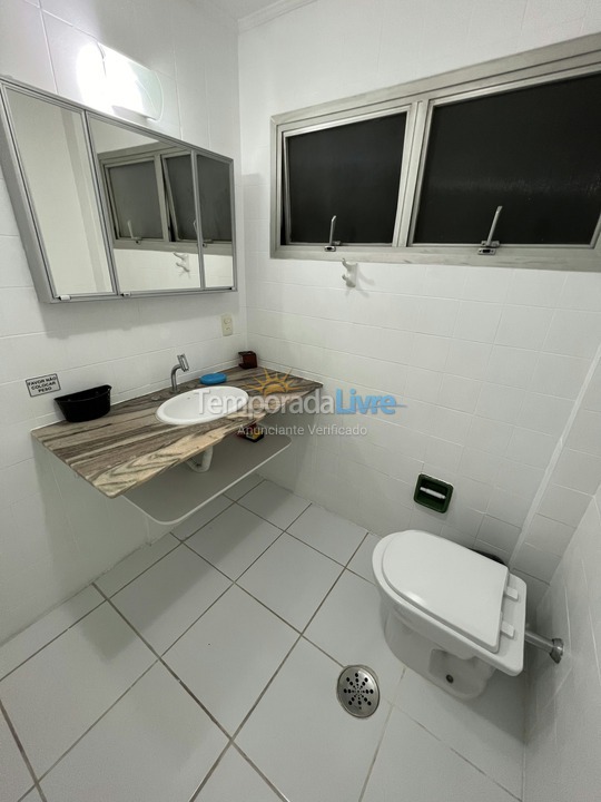 Apartamento para aluguel de temporada em Guarujá (Pitangueiras)