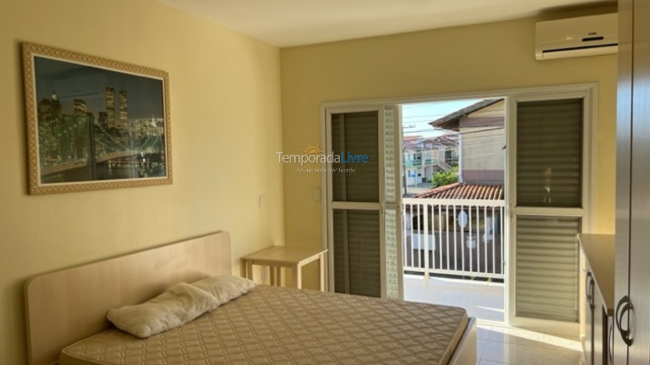 Casa para alquiler de vacaciones em São Francisco do Sul (Enseada)