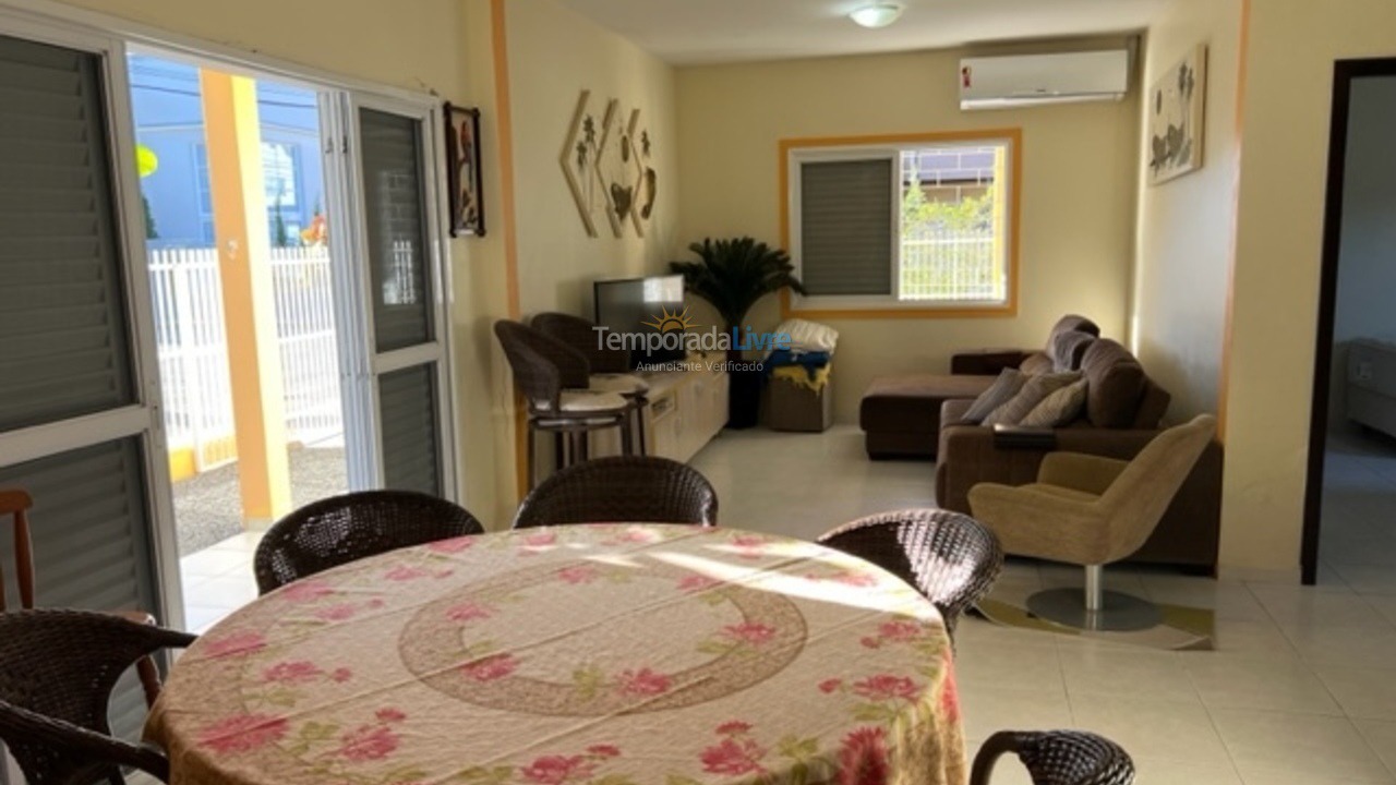 Casa para alquiler de vacaciones em São Francisco do Sul (Enseada)