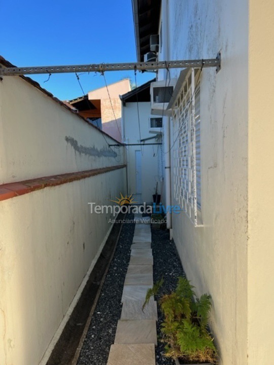 Casa para alquiler de vacaciones em São Francisco do Sul (Enseada)