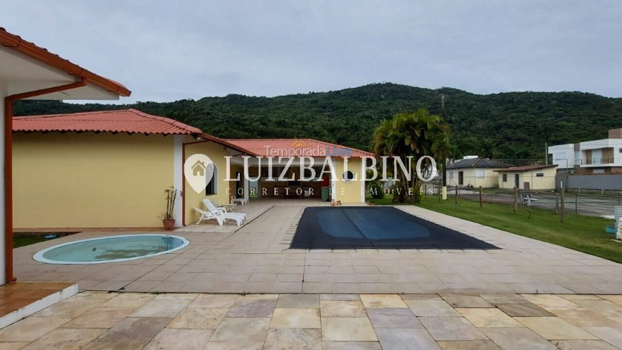 Casa para aluguel de temporada em Florianópolis (Cachoeira do Bom Jesus)