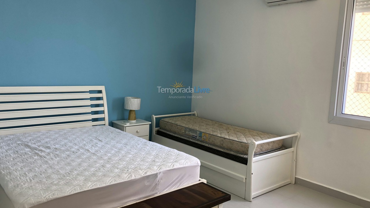 Apartamento para aluguel de temporada em Guarujá (Pitangueiras)