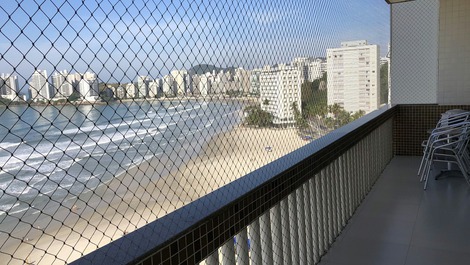 Apartamento Alto Padrão, com sacada de frente TOTAL para o mar