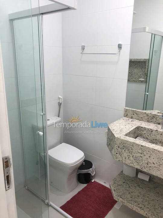 Apartamento para aluguel de temporada em Guarujá (Pitangueiras)