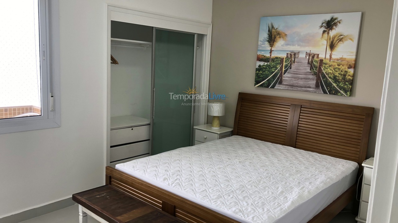 Apartamento para aluguel de temporada em Guarujá (Pitangueiras)