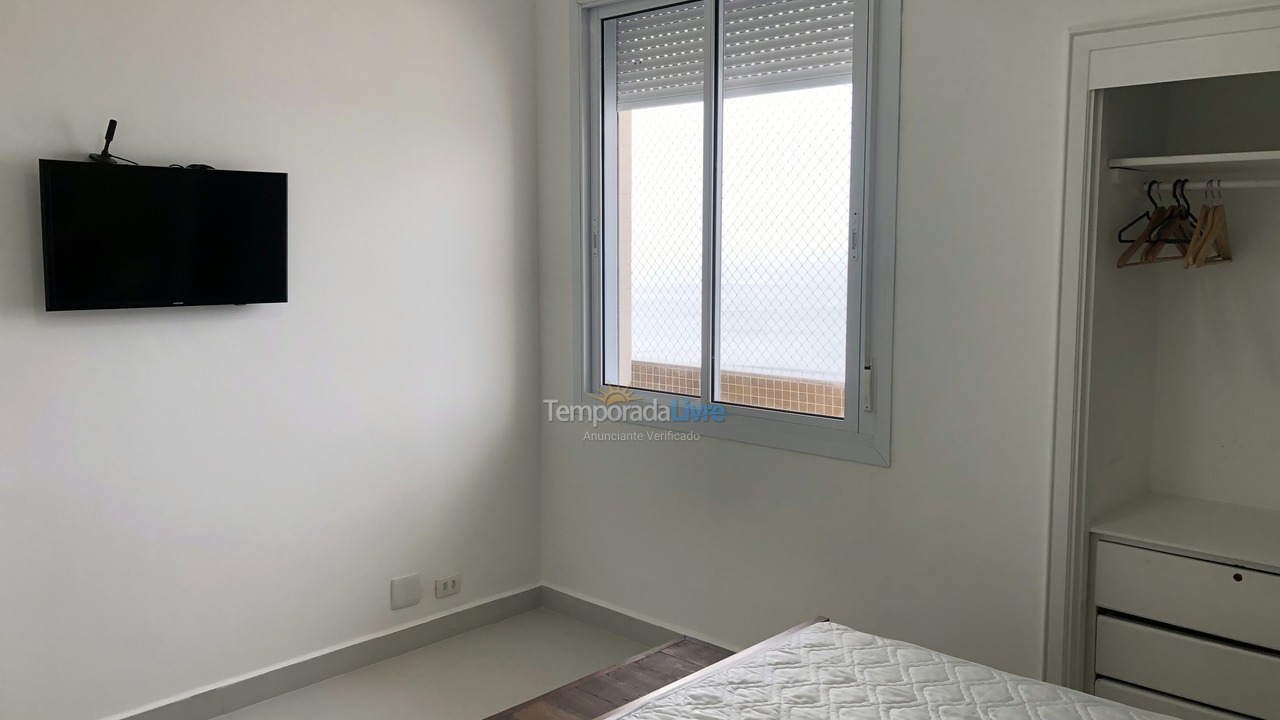 Apartamento para aluguel de temporada em Guarujá (Pitangueiras)