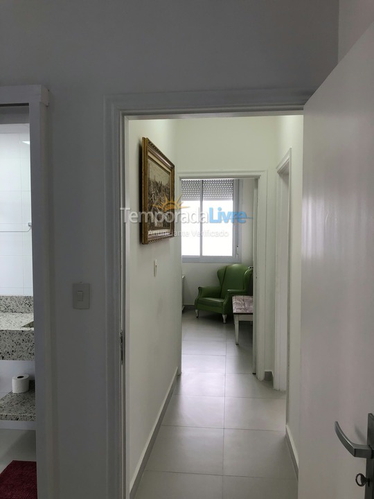 Apartamento para aluguel de temporada em Guarujá (Pitangueiras)