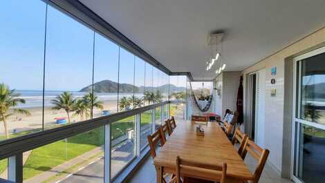 APARTMENT FOR RENT IN CENTRO BERTIOGA FACING THE SEA