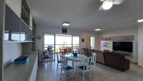 APARTMENT FOR RENT IN CENTRO BERTIOGA FACING THE SEA