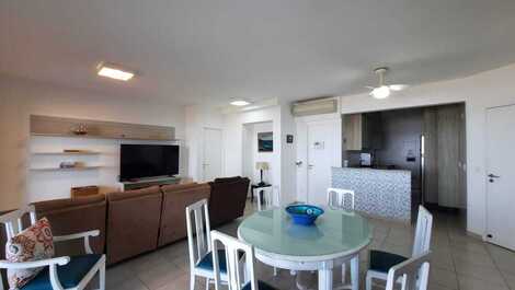 APARTMENT FOR RENT IN CENTRO BERTIOGA FACING THE SEA