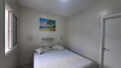 APARTMENT FOR RENT IN CENTRO BERTIOGA FACING THE SEA