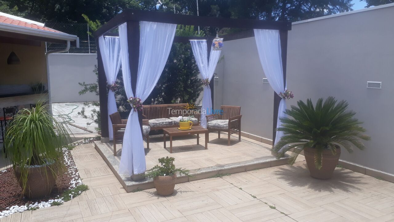 Casa para aluguel de temporada em Valinhos (Vila Faustina 2)