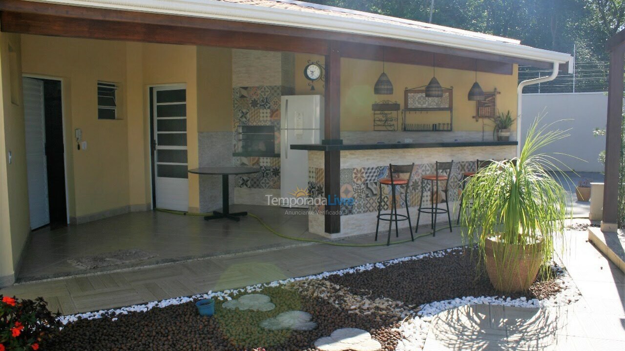 Casa para aluguel de temporada em Valinhos (Vila Faustina 2)