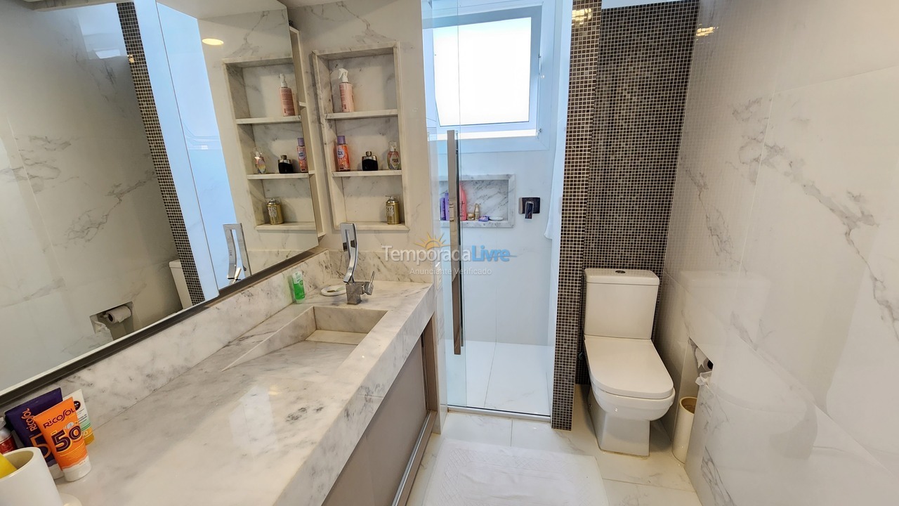 Apartamento para alquiler de vacaciones em Guarujá (Pitangueiras)