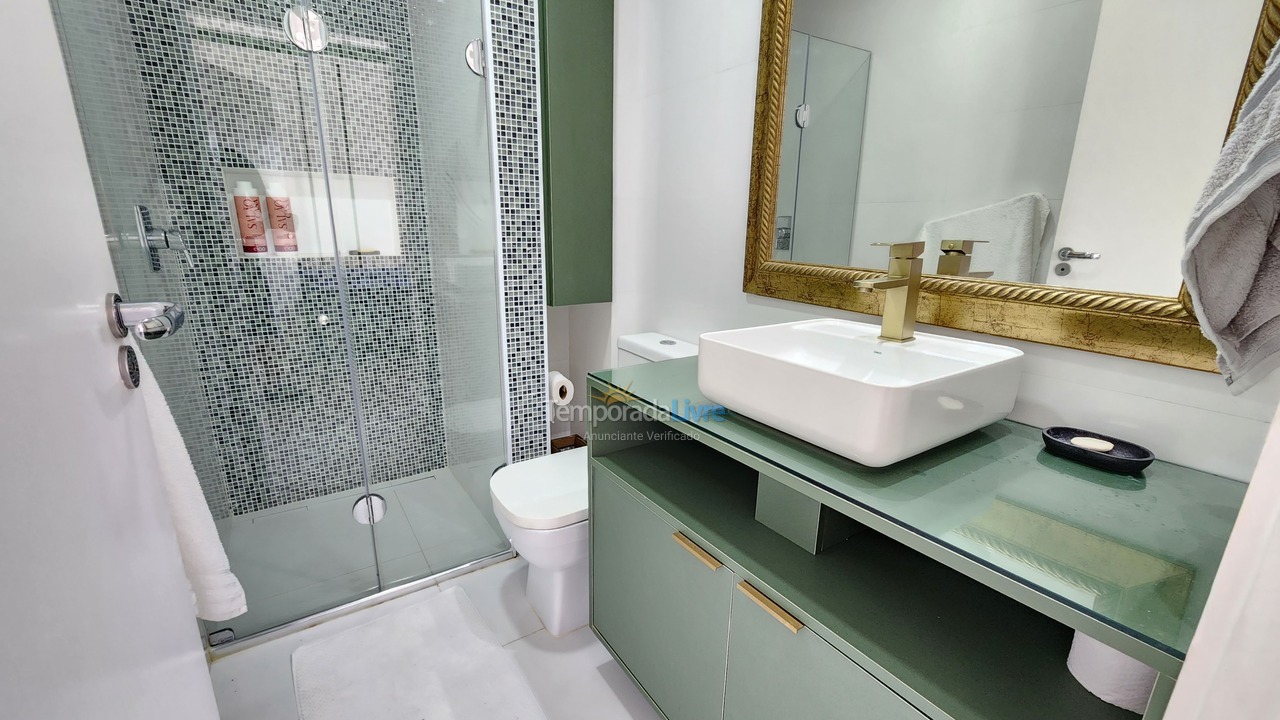 Apartamento para alquiler de vacaciones em Guarujá (Pitangueiras)