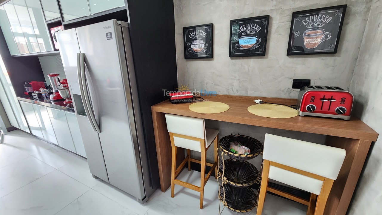 Apartamento para alquiler de vacaciones em Guarujá (Pitangueiras)