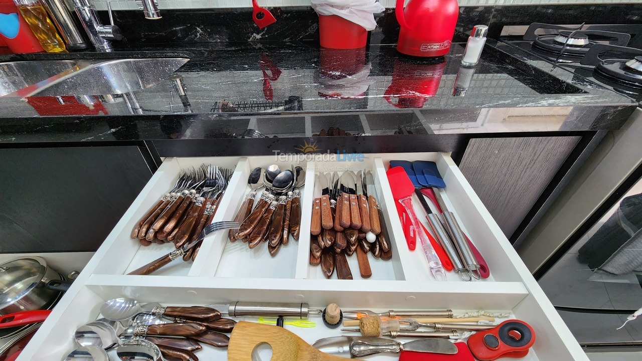 Apartamento para alquiler de vacaciones em Guarujá (Pitangueiras)