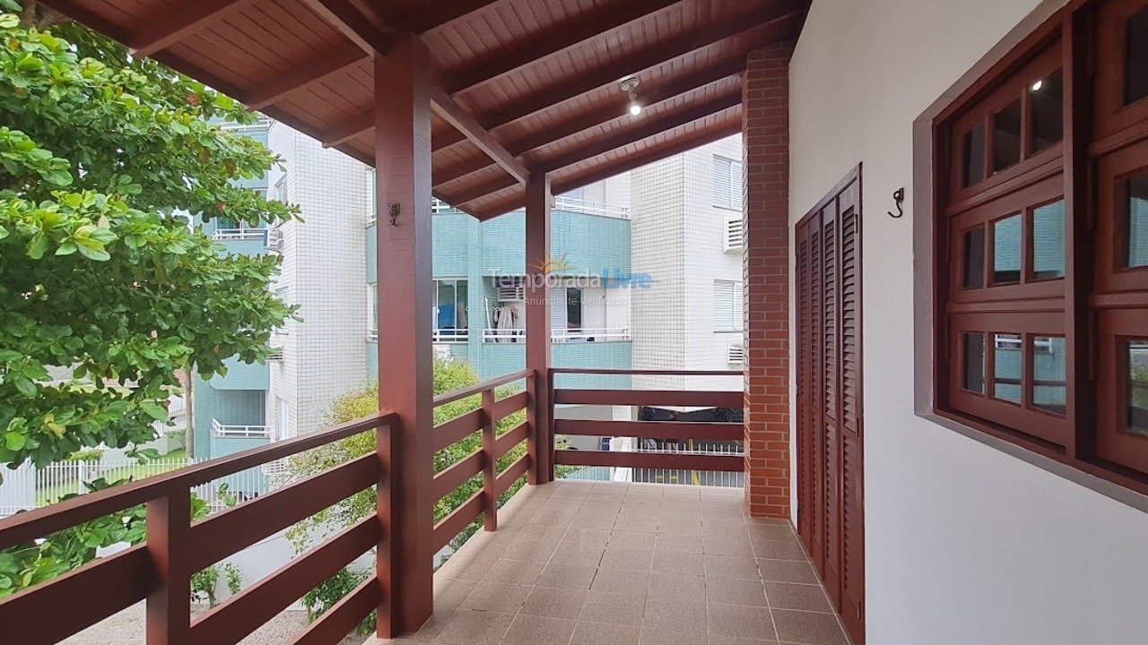 Casa para aluguel de temporada em Florianópolis (Cachoeira do Bom Jesus)