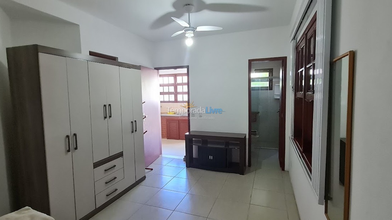 Casa para aluguel de temporada em Florianópolis (Cachoeira do Bom Jesus)