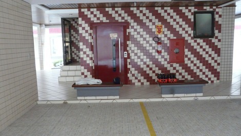 HERMOSO APARTAMENTO EN LA MEJOR UBICACIÓN EN PRAIA GRANDE