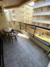 HERMOSO APARTAMENTO EN LA MEJOR UBICACIÓN EN PRAIA GRANDE