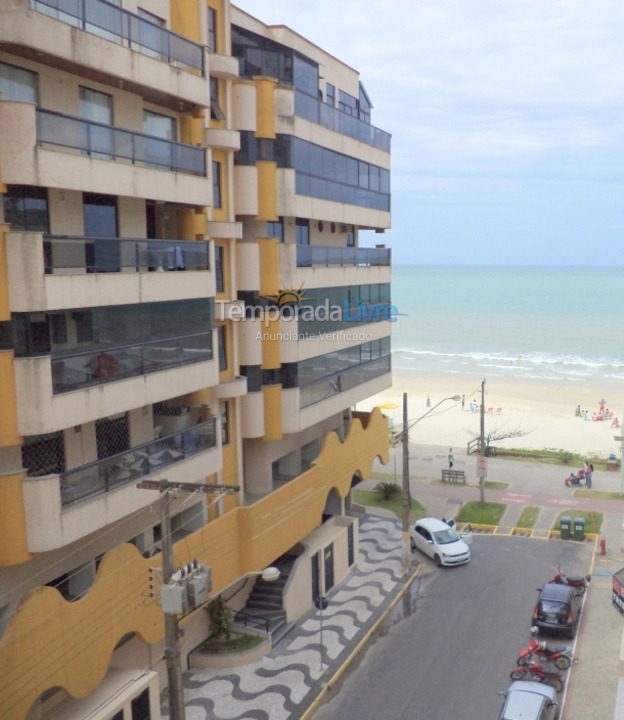 Apartamento para aluguel de temporada em Itapema (Meia Praia)
