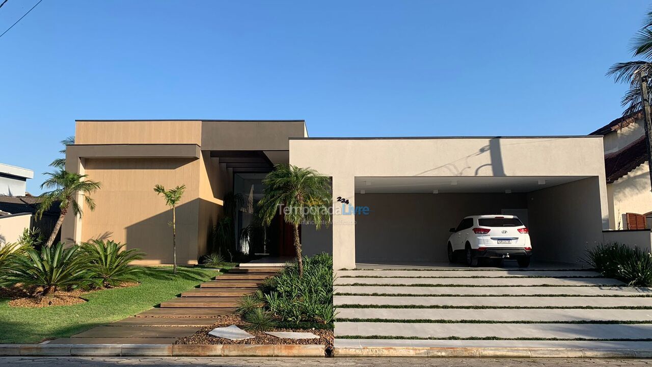 Casa para alquiler de vacaciones em Bertioga (Condominio Morada da Praia)