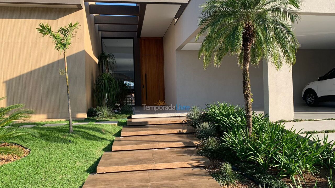 Casa para alquiler de vacaciones em Bertioga (Condominio Morada da Praia)