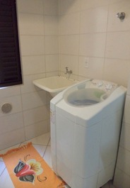 APARTAMENTO TEMPORADA LATERAL MAR, MEIA PRAIA ITAPEMA SC