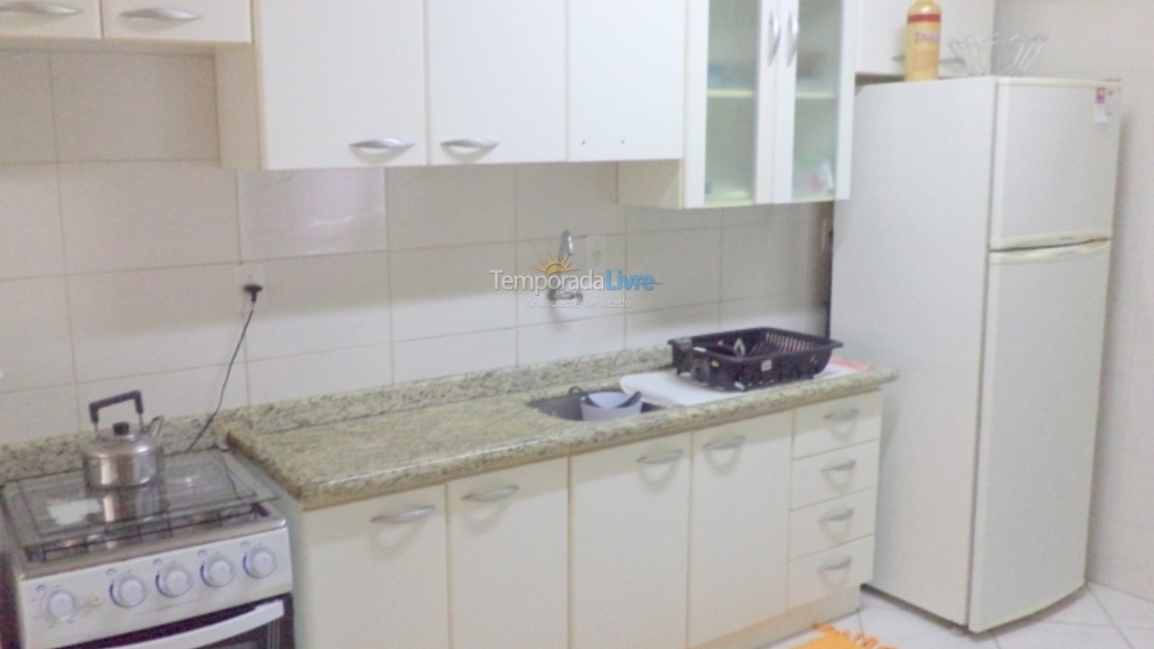 Apartamento para aluguel de temporada em Itapema (Meia Praia)