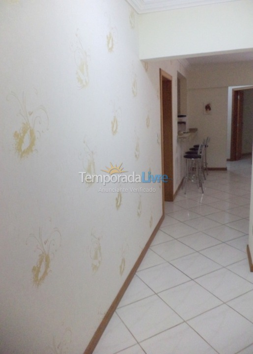 Apartamento para aluguel de temporada em Itapema (Meia Praia)