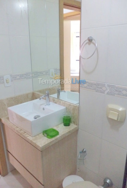 Apartamento para aluguel de temporada em Itapema (Meia Praia)