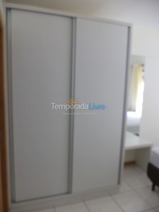 Apartamento para aluguel de temporada em Itapema (Meia Praia)