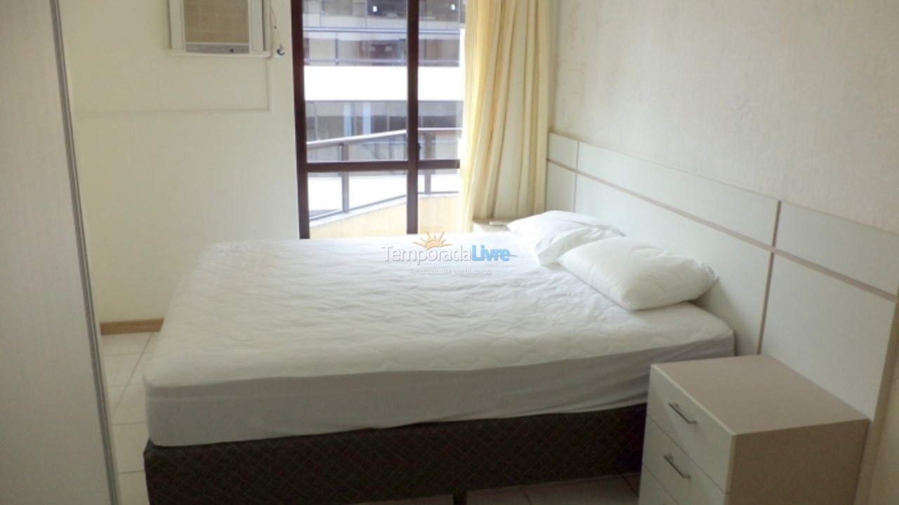 Apartamento para aluguel de temporada em Itapema (Meia Praia)