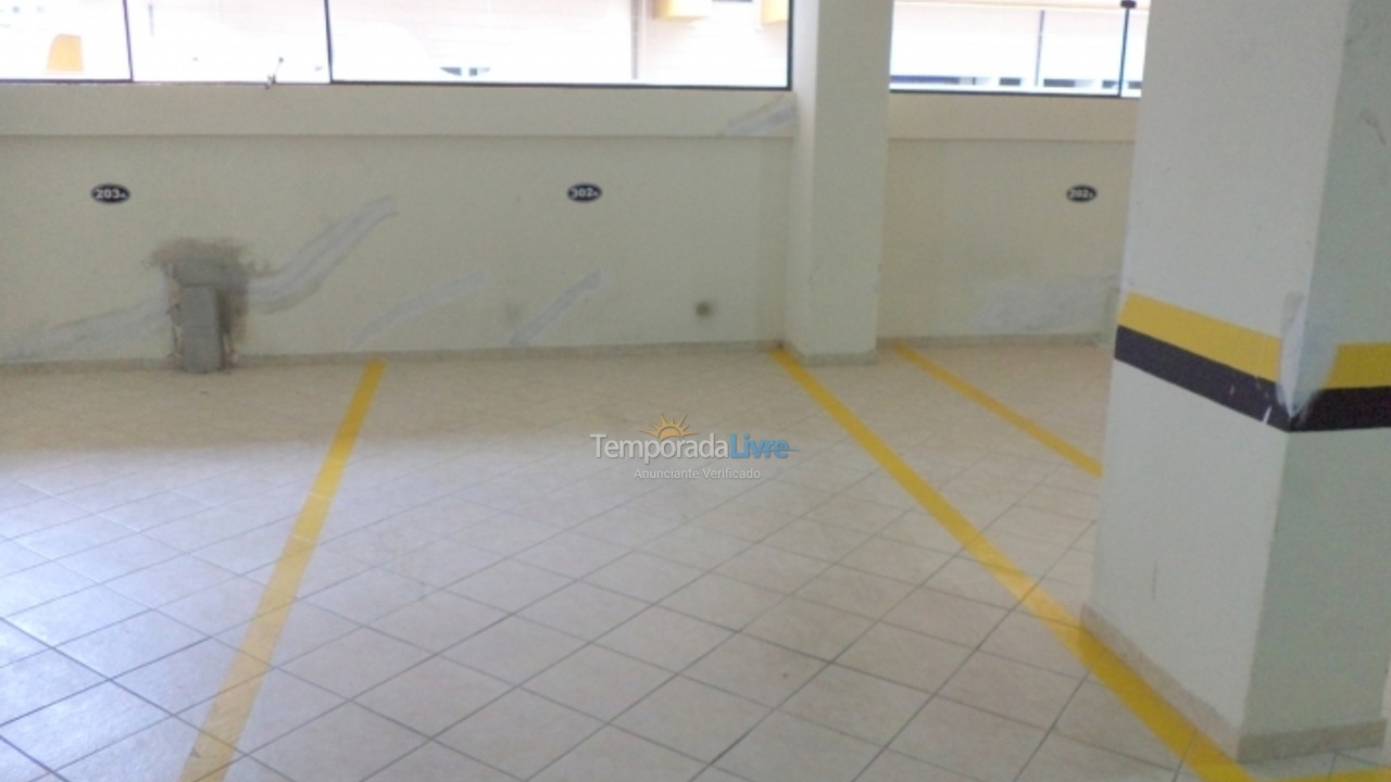 Apartamento para aluguel de temporada em Itapema (Meia Praia)