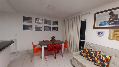 Mesa com 6 cadeiras