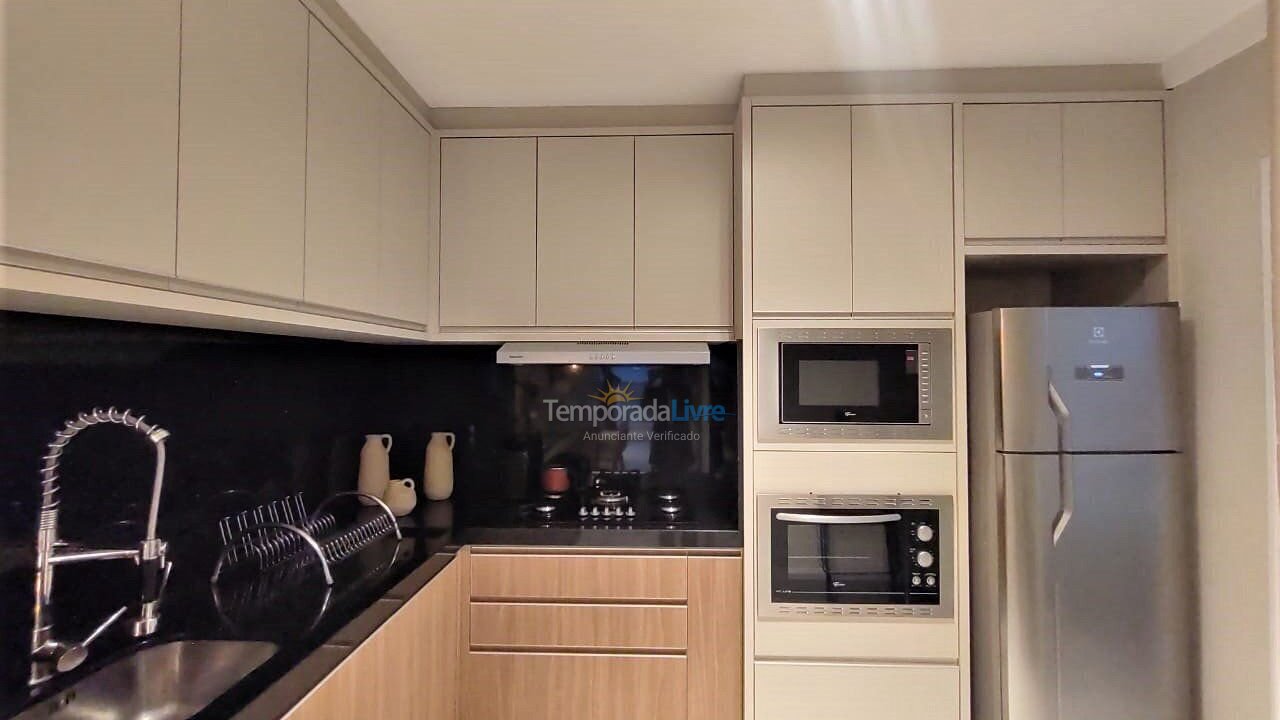 Apartamento para aluguel de temporada em Bombinhas (Praia de Bombas)