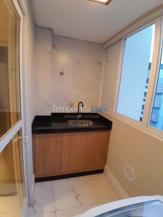 Apartamento para aluguel de temporada em Bombinhas (Praia de Bombas)