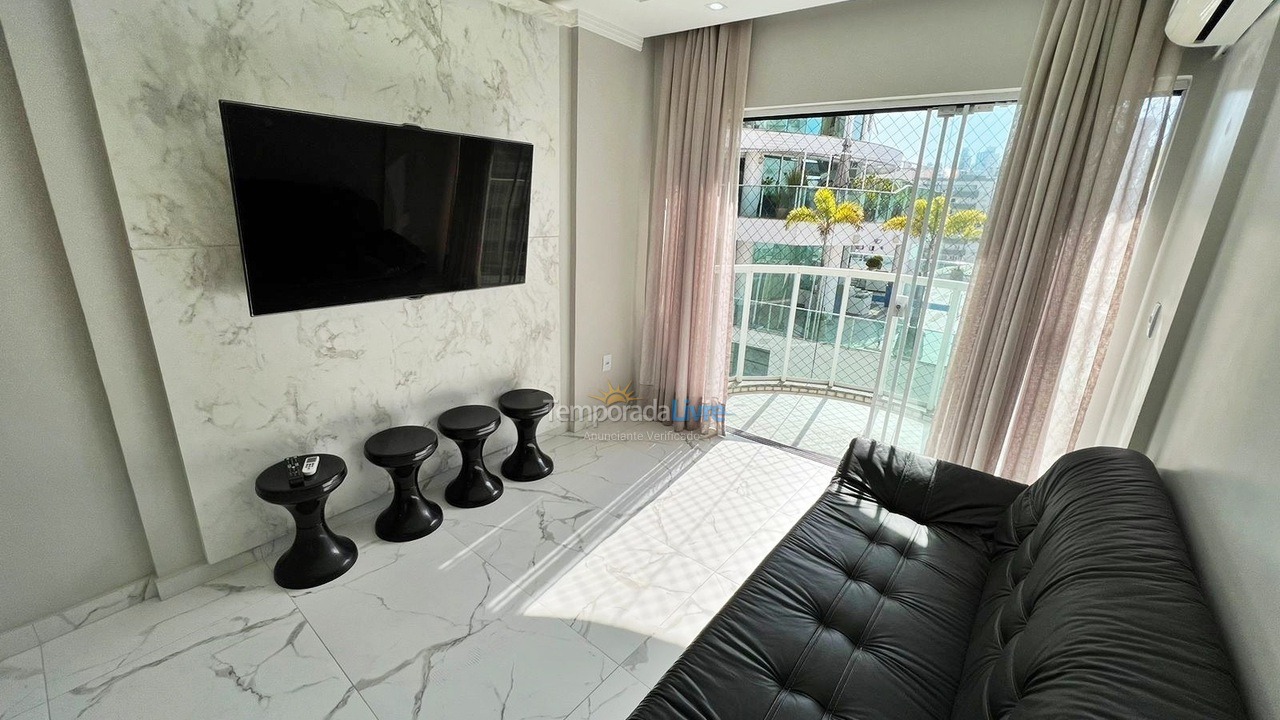 Apartamento para aluguel de temporada em Balneário Camboriú (Praia Central)