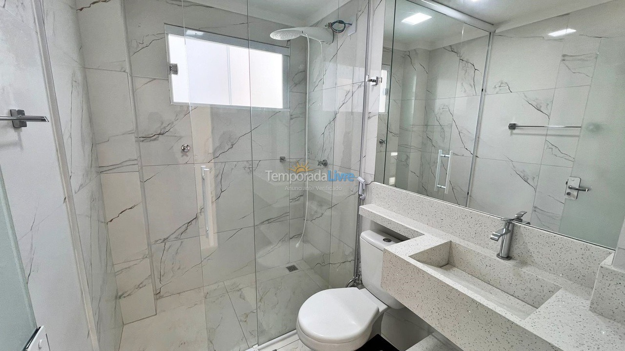 Apartamento para aluguel de temporada em Balneário Camboriú (Praia Central)