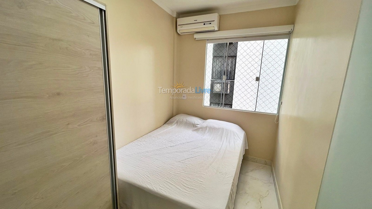 Apartamento para aluguel de temporada em Balneário Camboriú (Praia Central)