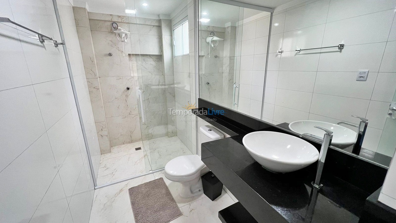 Apartamento para aluguel de temporada em Balneário Camboriú (Praia Central)