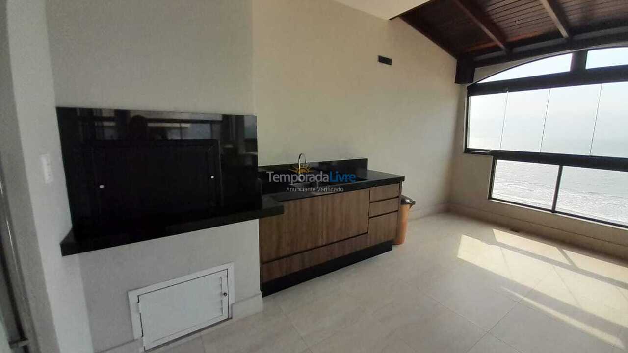 Apartamento para aluguel de temporada em Itapema (Meia Praia)