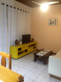 CLEAN AND COMFORTABLE 3 BEDROOM HOUSE!