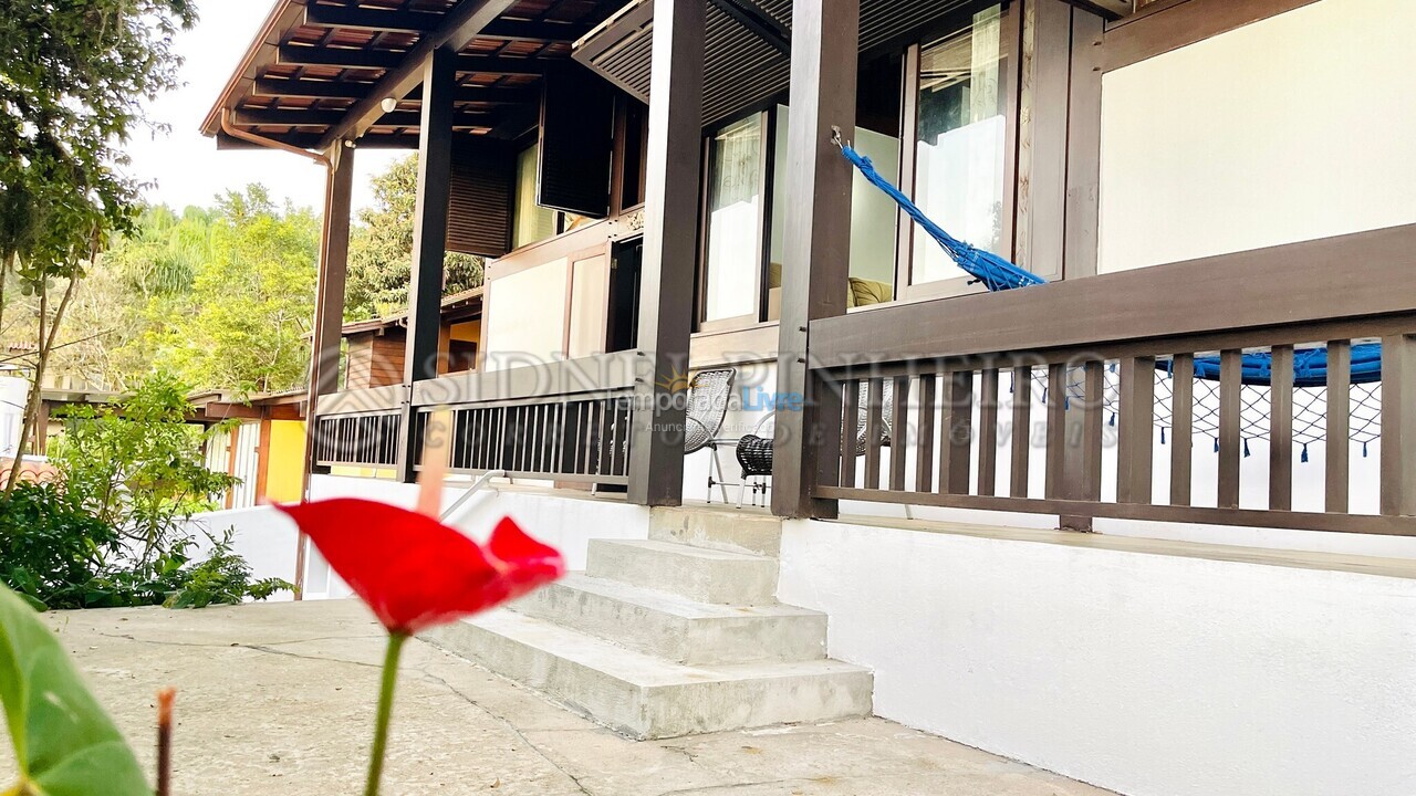 Casa para aluguel de temporada em Bombinhas (Praia de Bombinhas)